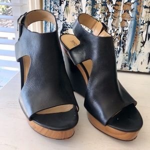 MICHAEL KORS | Josephine Wedge Sandal Platform